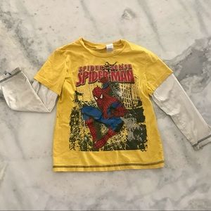 🚨$1 any bundle $4+ Spider-Man Shirt Size 5/6 🕷